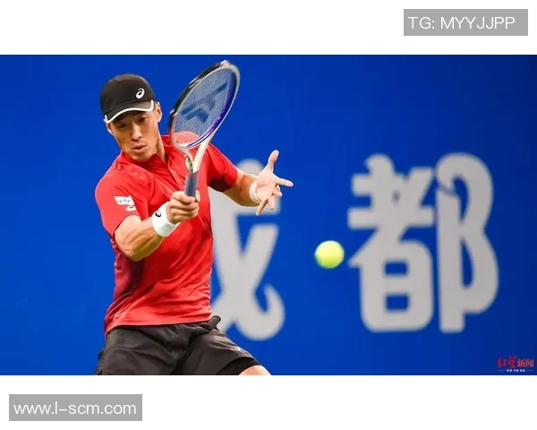 成都网球队战术揭秘：网球巨献背后的策略与团队精神